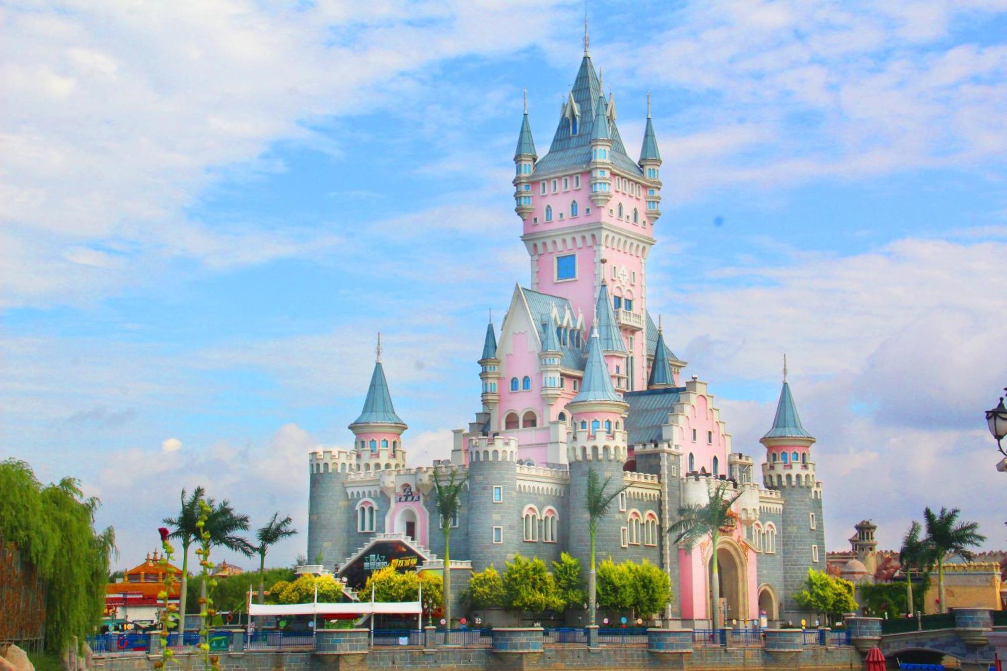 Nostalgia Hotel Near Tianjin Polar Ocean Word- Tianjin Fonte Joy World, 10 Minutes Drive Away From Tianjin Tanggu High-Speed Railway Station, Free Ice-Cream, Mineral Water, Snacks And Laundry Service, English Communication Well Exterior foto